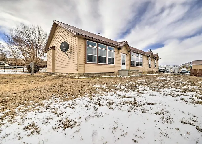 Holiday home Charming Vacation W/ Mtn Views! Cody